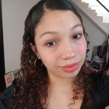 Babysitter in Bucaramanga: Sarai naylen