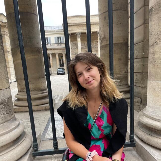 Babysitter in Nantes: Chloé