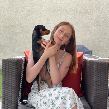 Babysitter στην περιοχή Βαλανσιέν: Lola