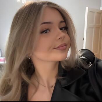 Babysitter in Carlow: Aisling