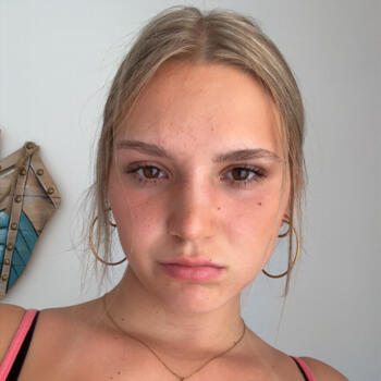 Babysitter in Steinsel: Mina