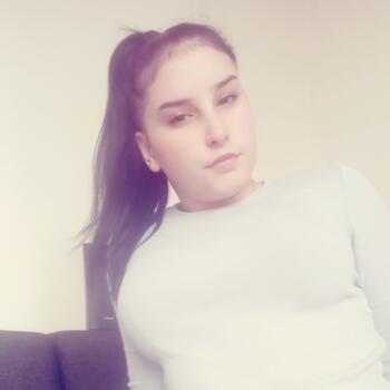 Babysitter Zwijndrecht: Nela