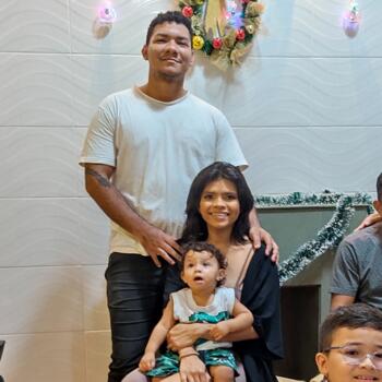 Emprego de babá em Piraquara: emprego de babá Jéssica