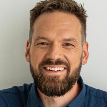 Nanny munka Budapest területén: bébiszitter munka Máté