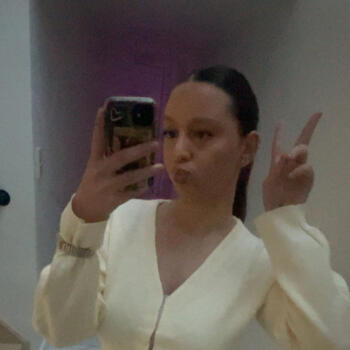 Babysitter in Brecht: Rabija