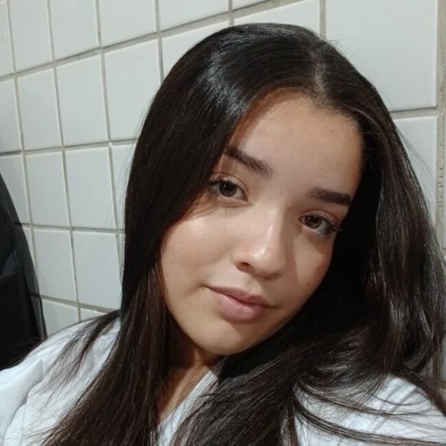 Babá em Parnamirim: Aniely