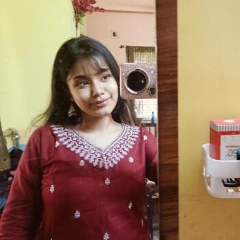 Babysitter Kolkata: Sayantika