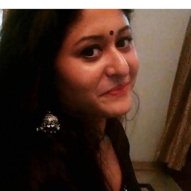 कोलकाता में बेबीसिटर: Pragya