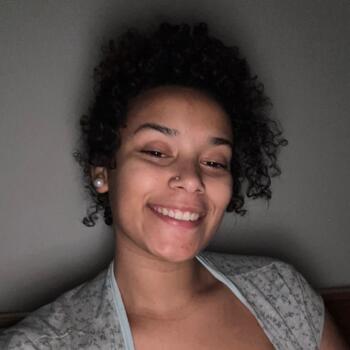 Trabalho de babysitting em Alcanena: Trabalho de babysitting Lara