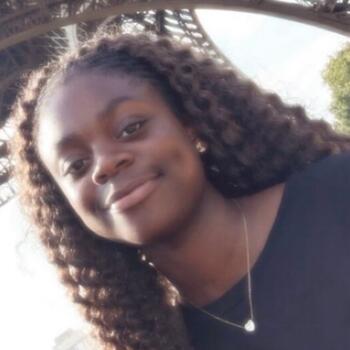Babysitter in Lizy-sur-Ourcq: Tracy