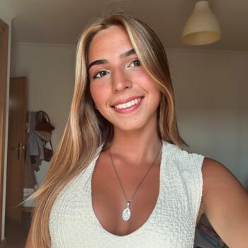 Babysitter in Estoril: Mariana