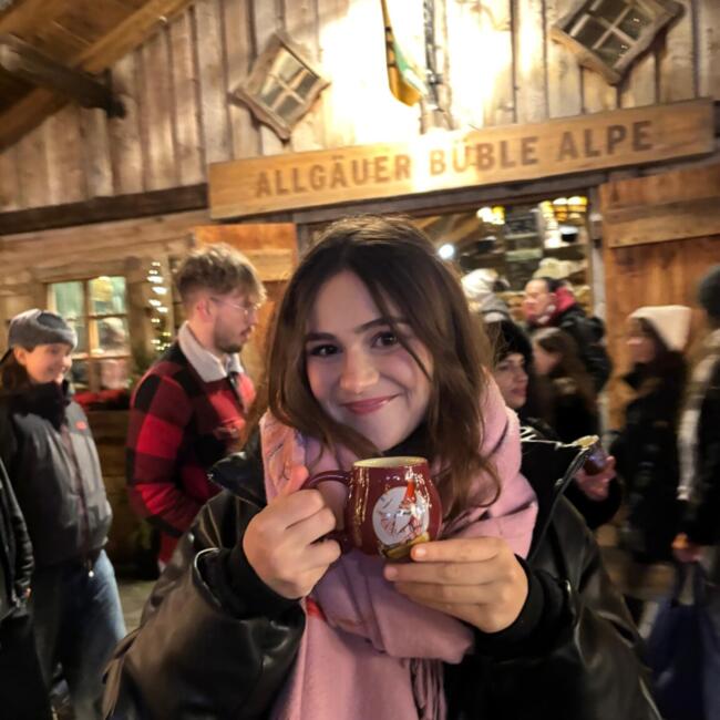 Babysitter in Cáceres: Candela