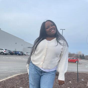 Babysitter in Coralville: Jamiya