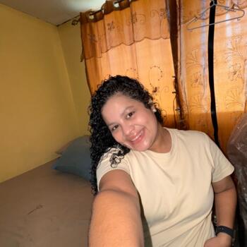 Babysitting job in San Pedro Sula: Bessy