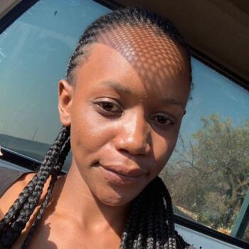 Babysitter in Bulawayo: Petronella