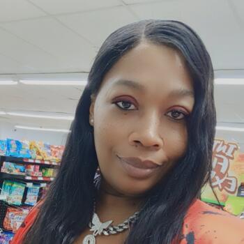 Babysitting job in Arlington: babysitting job Litisha