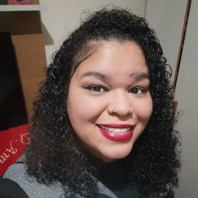 Babysitter in Belo Horizonte: Aline