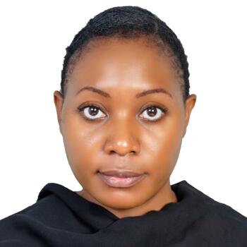 Babysitter Kampala: Betty