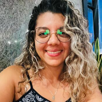 Babysitter in Tejar: Mariel