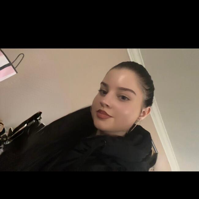 Baby-sitter in Mississauga: Victoria