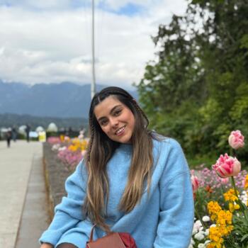 Babysitter in Vancouver: Paola