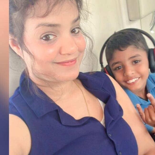 Nanny in Ali: Shashi