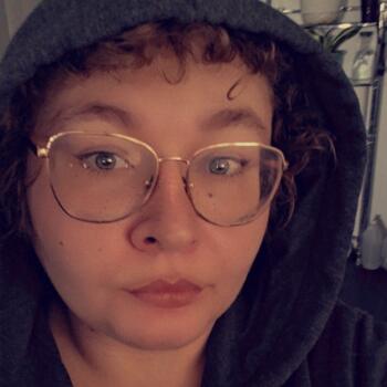 Babysitter Winnipeg: Katherine