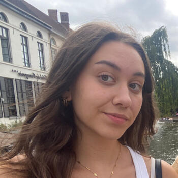 Canguro en Oleiros: Claudia