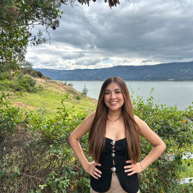 Babysitter in Bogotá: Laura Camila Sanchez 