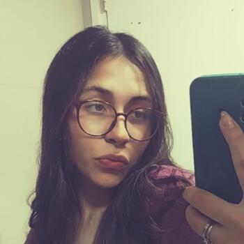 Babysitter Curitiba: Nicole