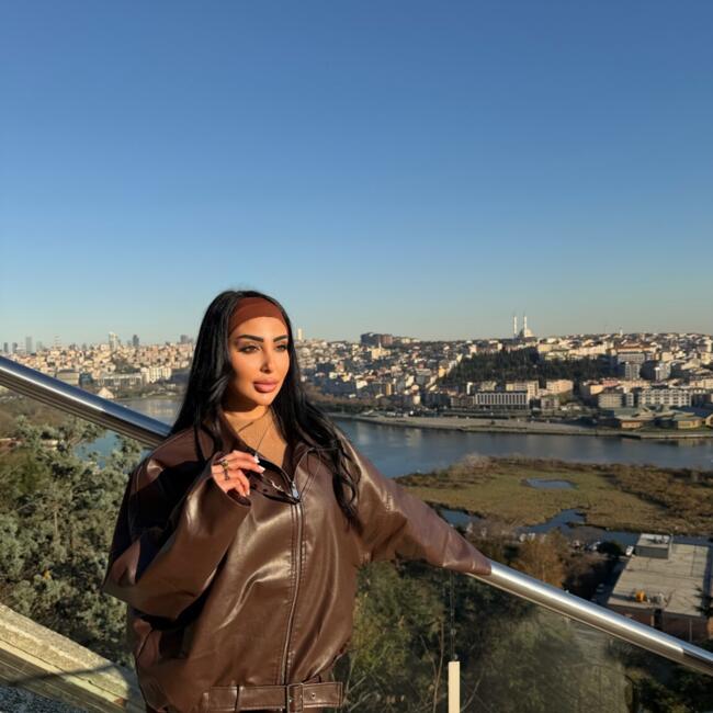 وظيفة جليسة أطفال في أبوظبي: Aya