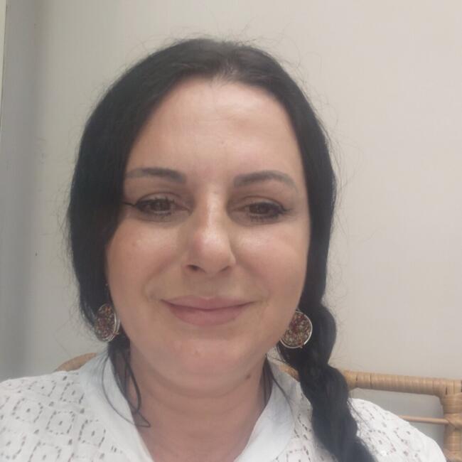 Babysitter στην περιοχή Γαλάτσι: Γεωργια