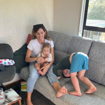 Babysitting job in New Plymouth: babysitting job Theresa