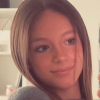 Babysitter in Rennes: Louise