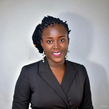 Babysitter Nairobi: Lydia