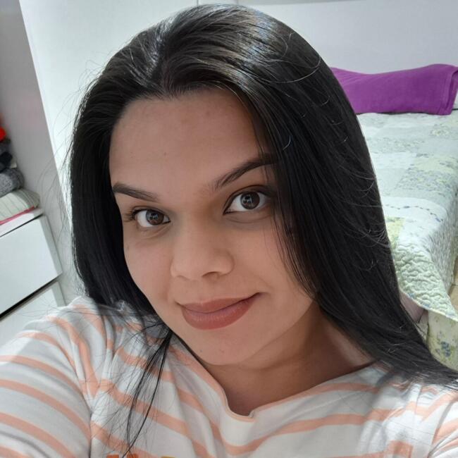 Babá em Curitiba: LUISNELLY Alejandra