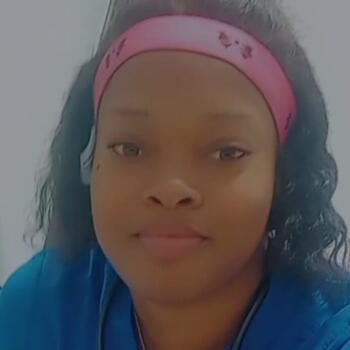 Babysitter in Kingston: Amoy