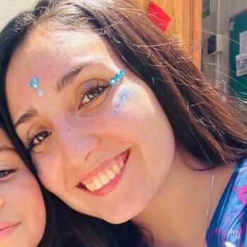 Babysitter in San Antonio: Constanza Nicole