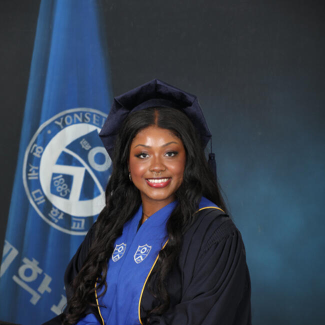 Sinchon (경기도)에 있는 베이비시터: Alana