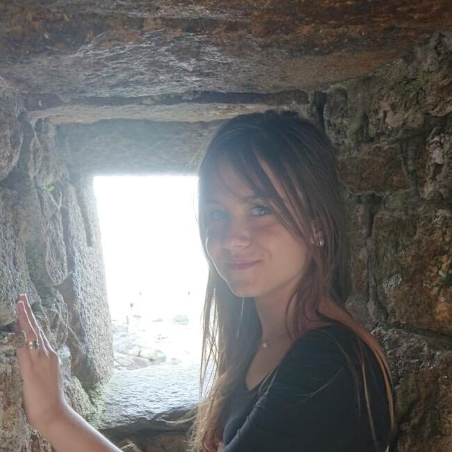 Babysitter in Colombes: Alison