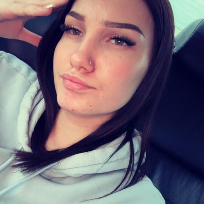 Babysitter in Mont-de-Marsan: Mélissa