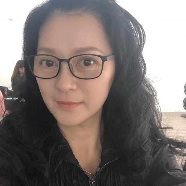 Babysitter in Singapore: Tay