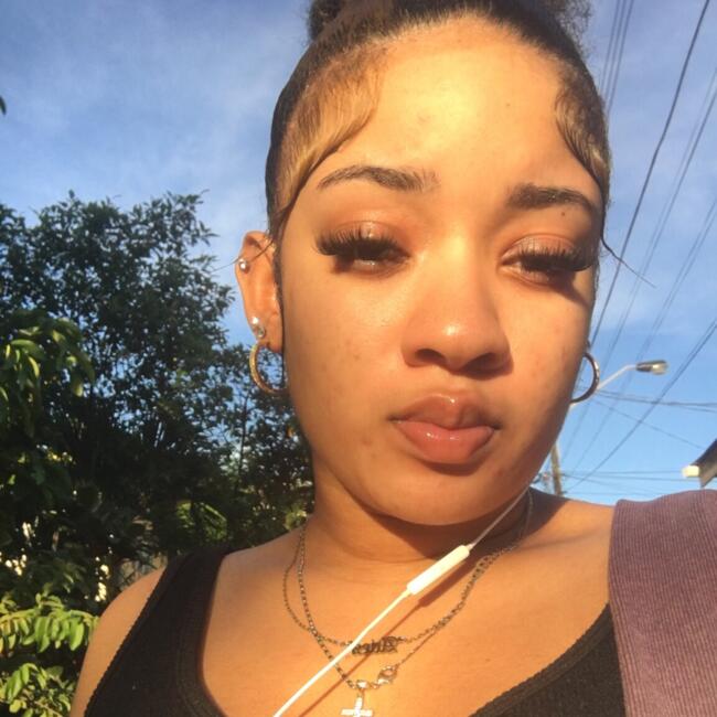 Babysitter in Arima: Amerie
