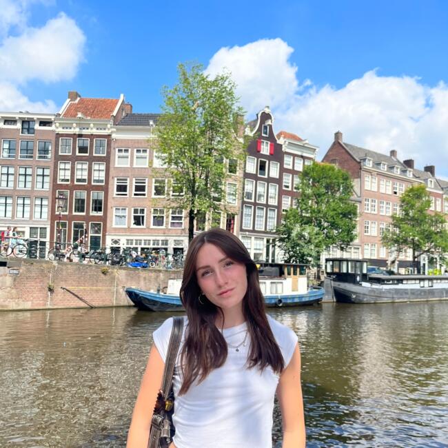 Babysitter a Parma: Viola