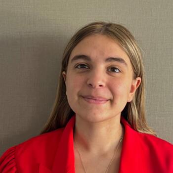 Babysitter in Saint-Gély-du-Fesc: Camelia