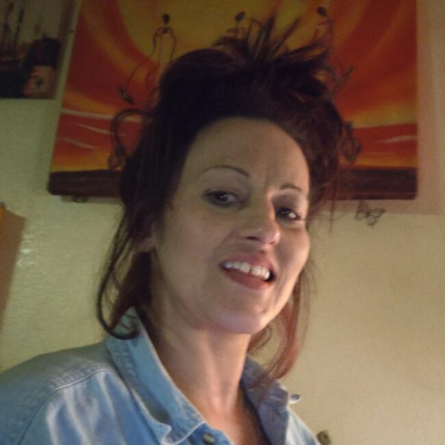 Babysitter in Bakersfield: Pamela