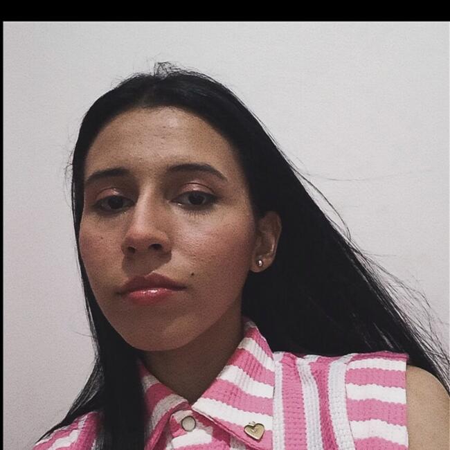 Babysitter in Campo Grande: Larissa