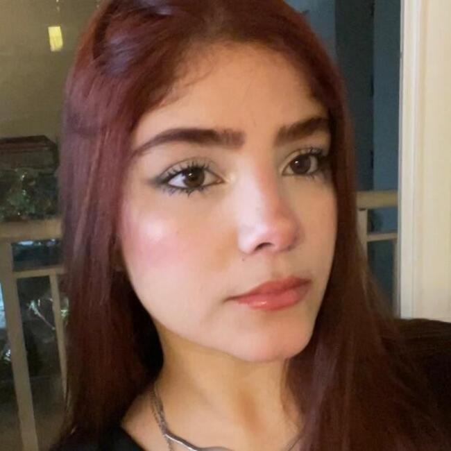 Babysitter in São Paulo: Mirella