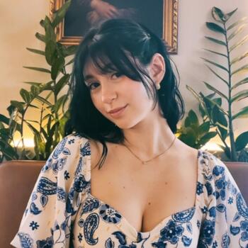 Babysitter in Blumenau: Sara Beatriz