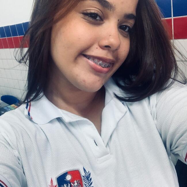 Babysitter in Recife: LUANA